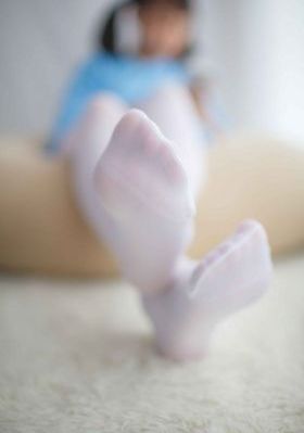 裙子里的是怪兽