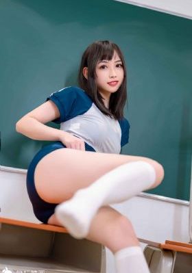 午夜免费小视频