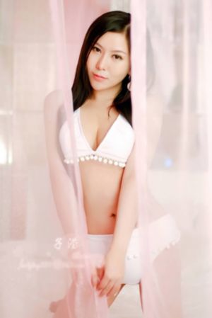 《琉璃美人煞》免费观看