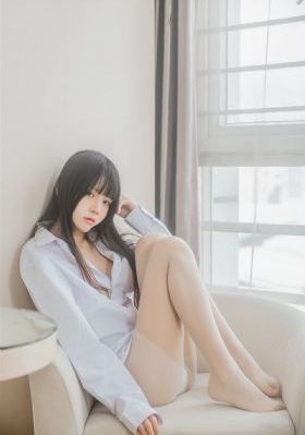 周冬雨av三级