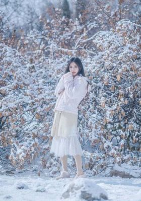 李采潭妈妈的职业