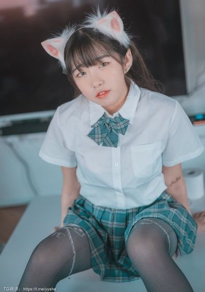 韩国电影可疑的美容院